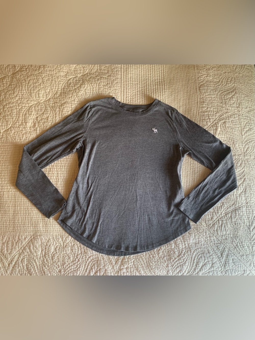 Abercrombie Kids Grey Long-Sleeve Icon Crew Tee